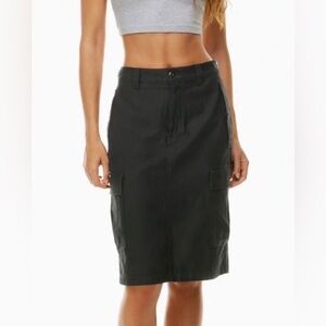 ARITZIA Tna Supply Cargo Midi Skirt 2 Black Surplus Division Utility Back Slit